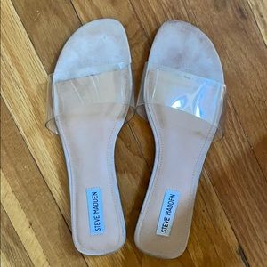 Steve Madden flat sandals